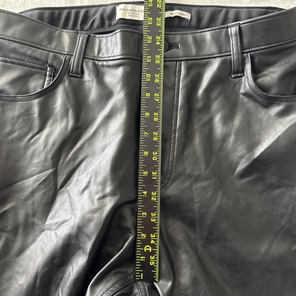 Abercrombie & Fitch The Skinny High Rise SZ 16 Black Vegan Leather Pants Curve ❤ - Picture 13 of 13